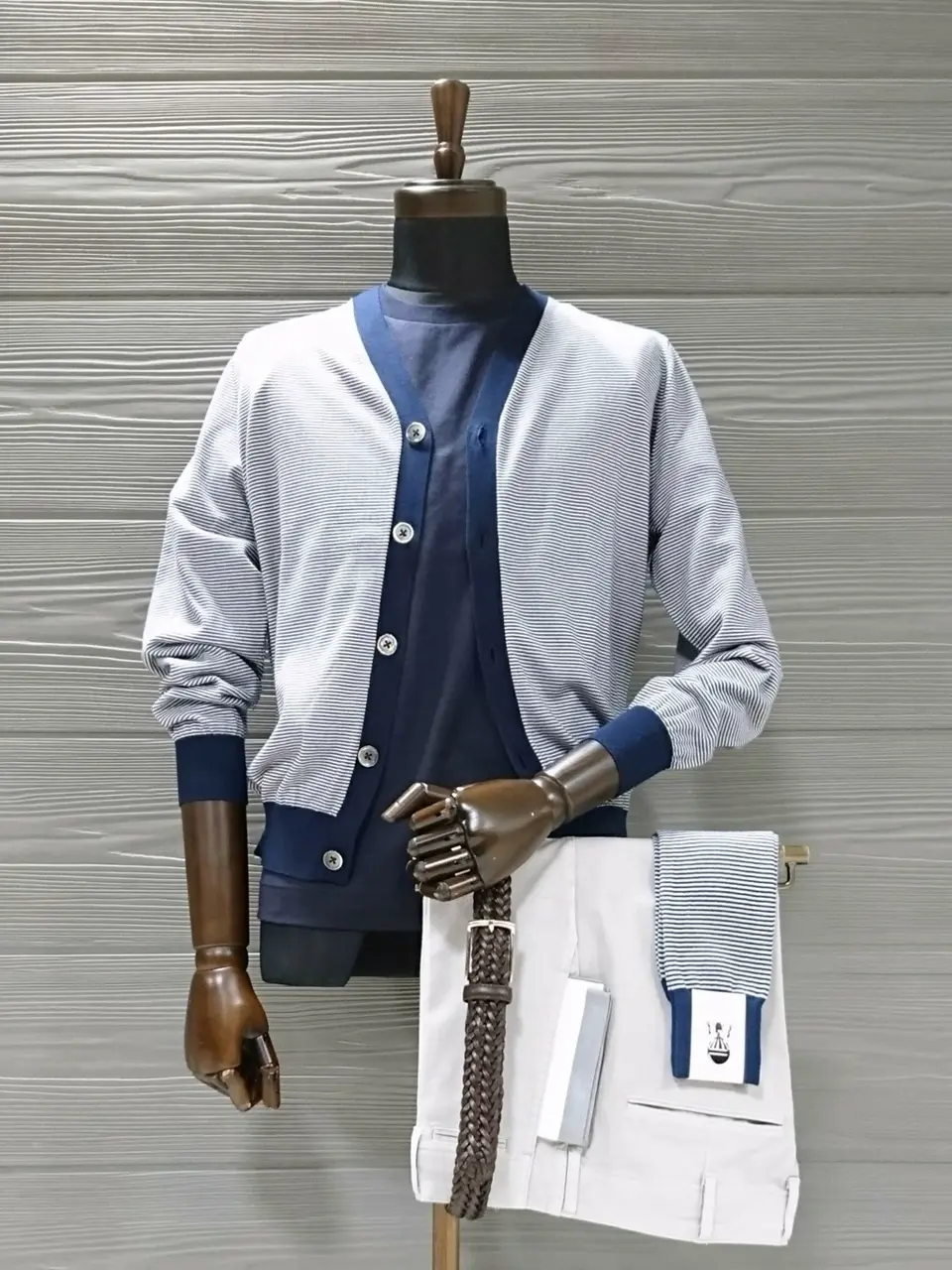 GOTAIRIKU 八幡 コーディネート画像