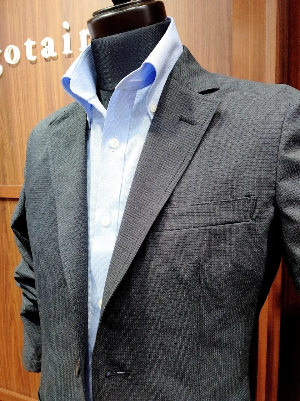 GOTAIRIKU 江坂 コーディネート画像