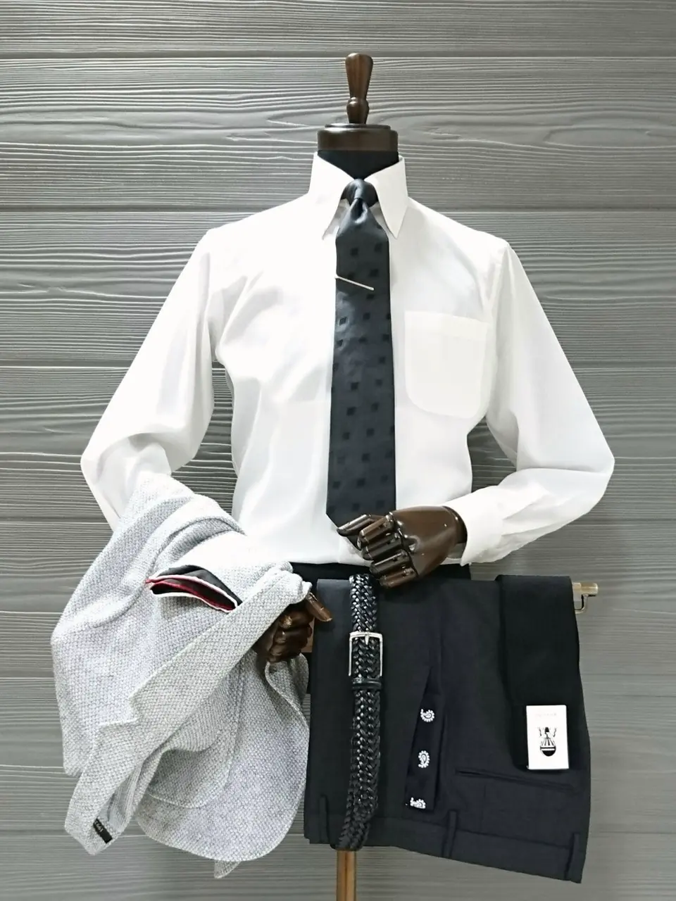 GOTAIRIKU 八幡 コーディネート画像