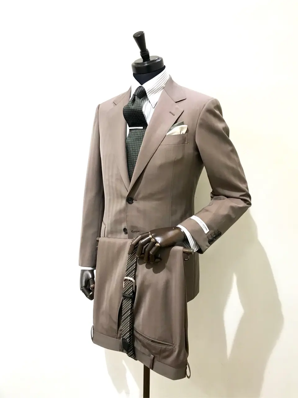 GOTAIRIKU 加藤 コーディネート画像