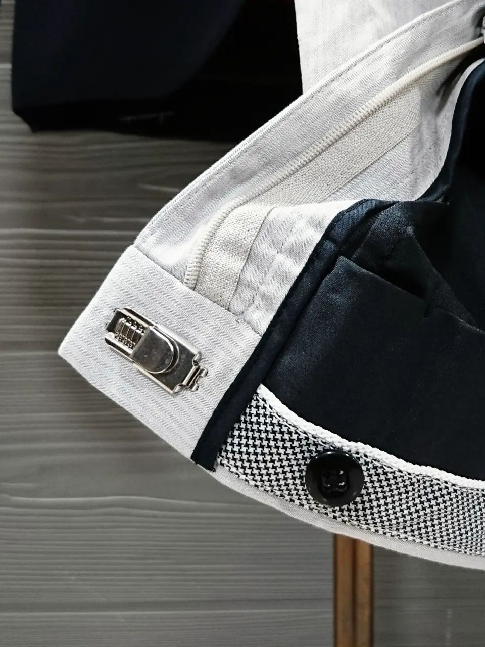 GOTAIRIKU 八幡 コーディネート画像