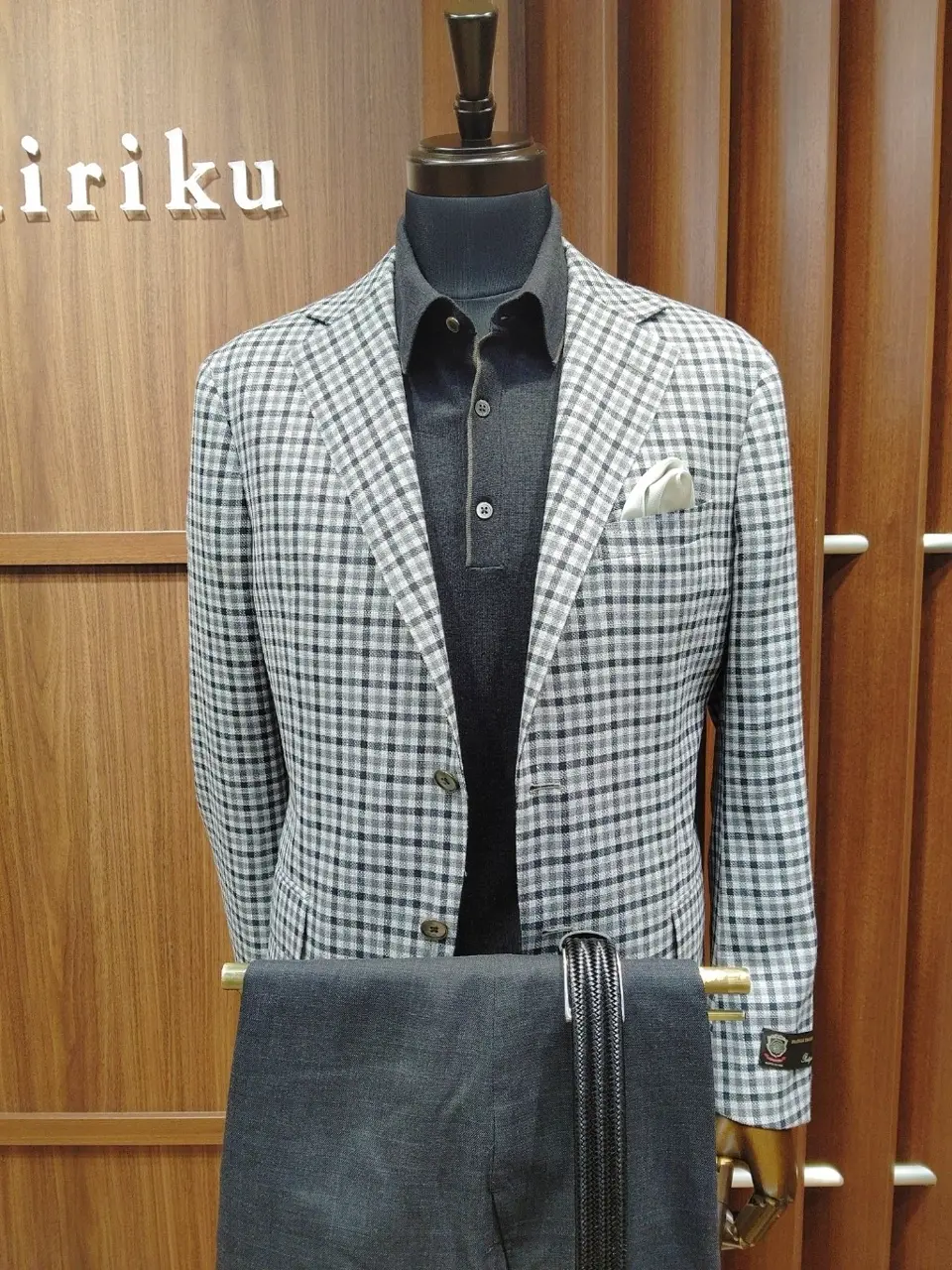 GOTAIRIKU 江坂 コーディネート画像