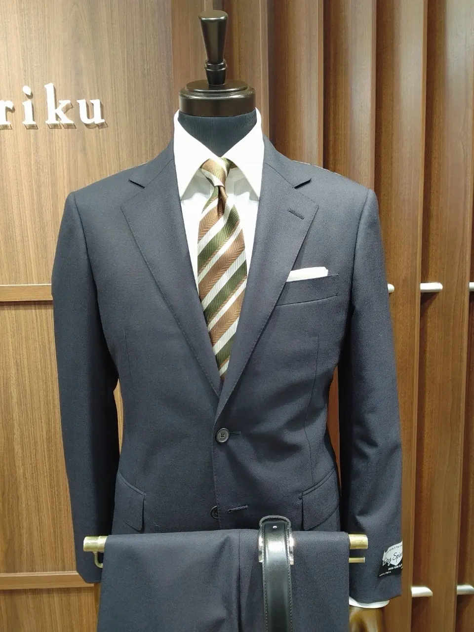 GOTAIRIKU 江坂 コーディネート画像