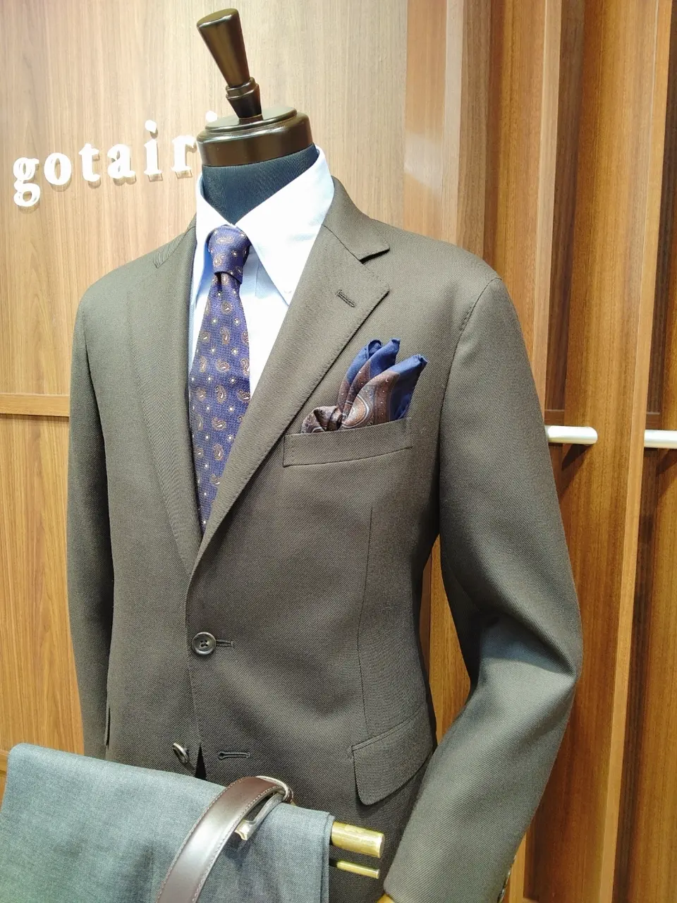 GOTAIRIKU 江坂 コーディネート画像