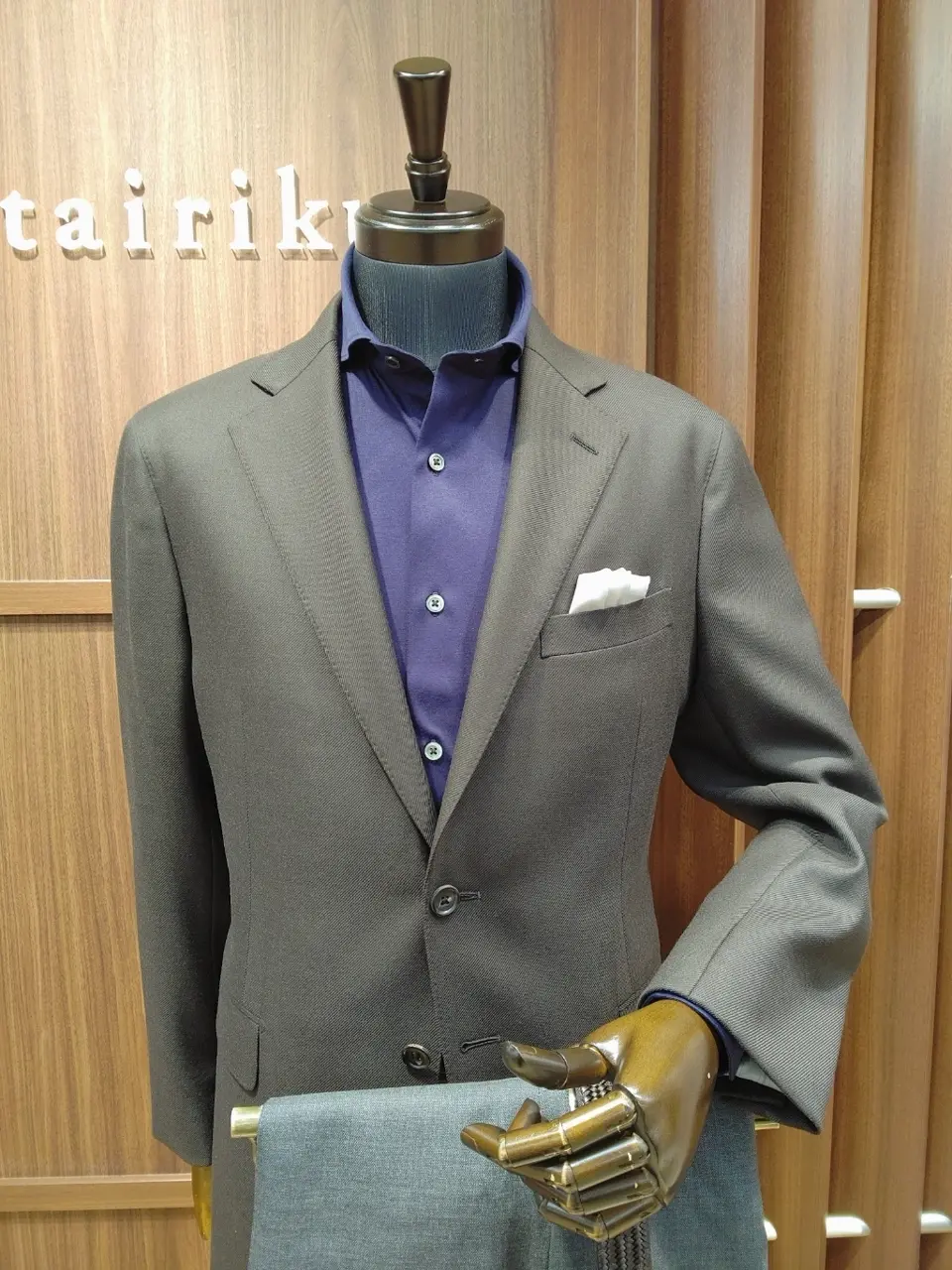 GOTAIRIKU 江坂 コーディネート画像