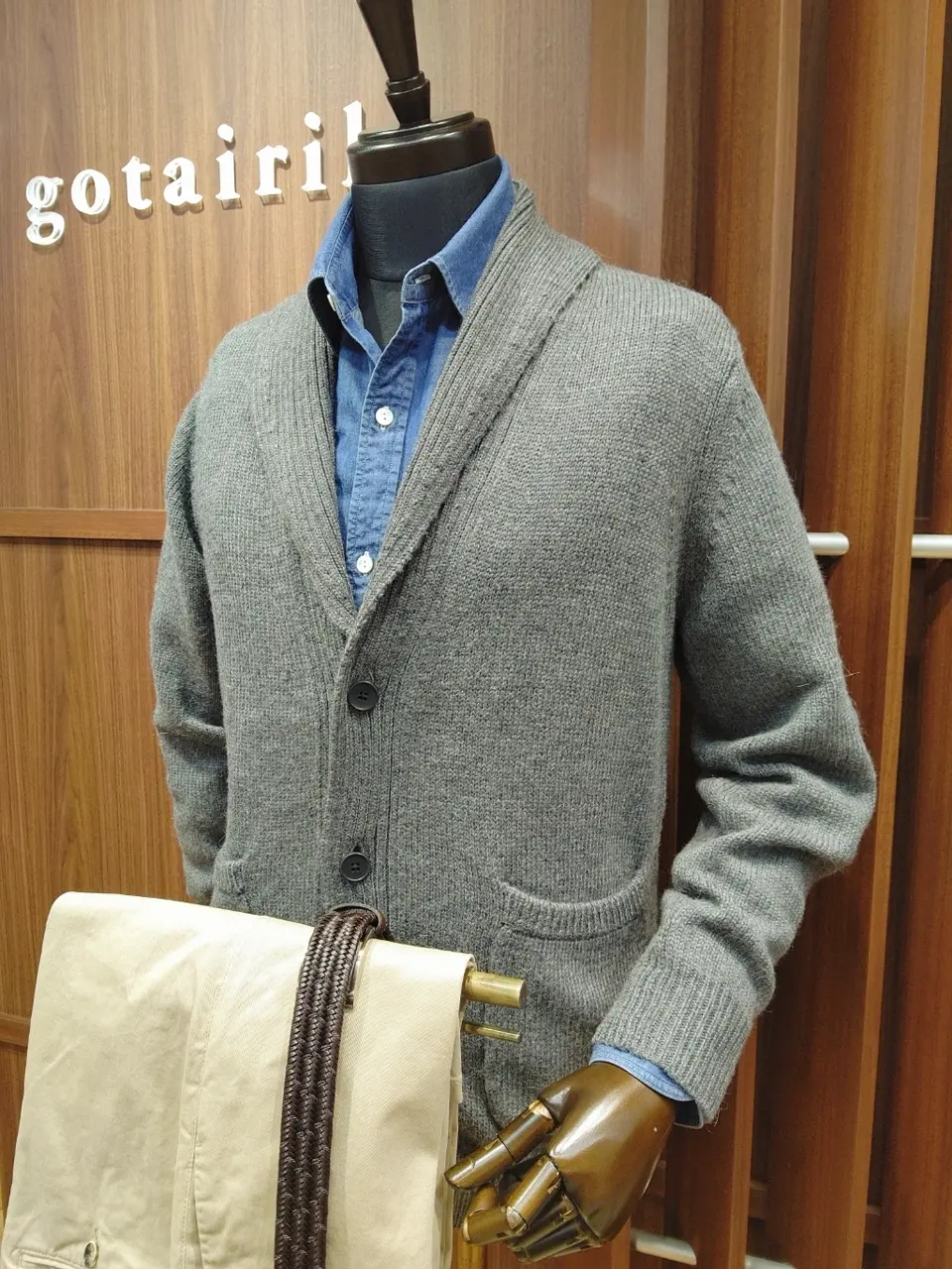 GOTAIRIKU 江坂 コーディネート画像