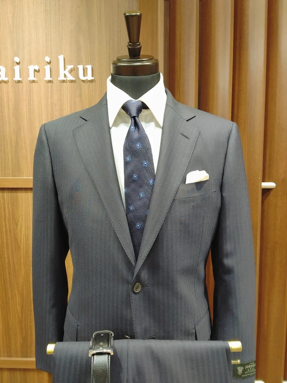 GOTAIRIKU 江坂 コーディネート画像