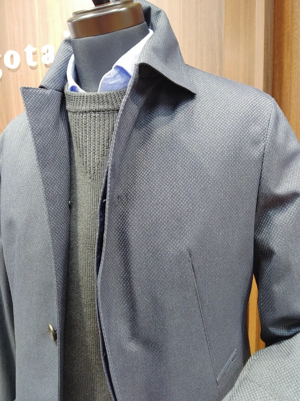 GOTAIRIKU 江坂 コーディネート画像