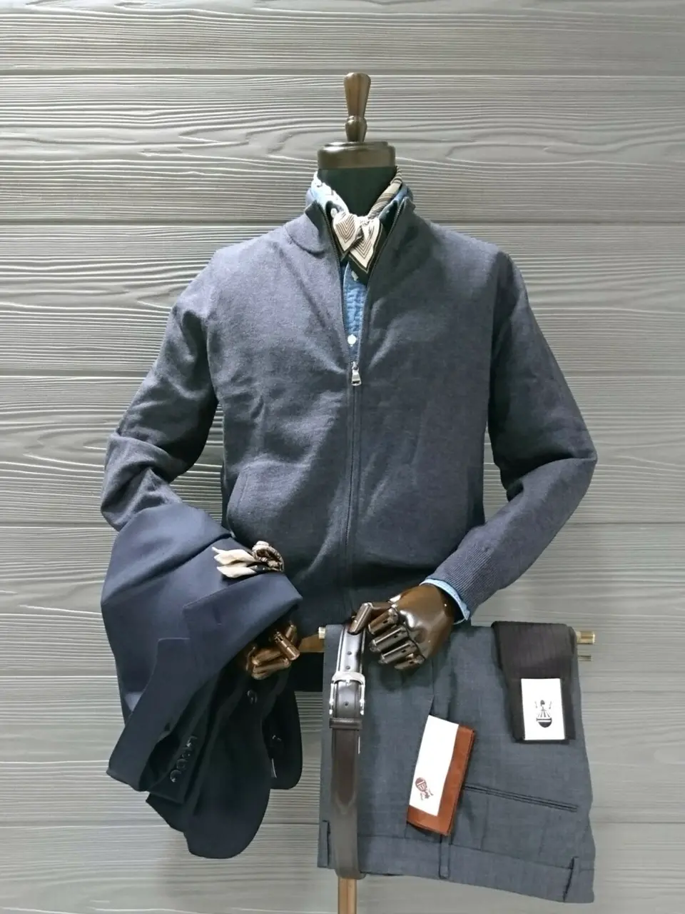  八幡 コーディネート画像