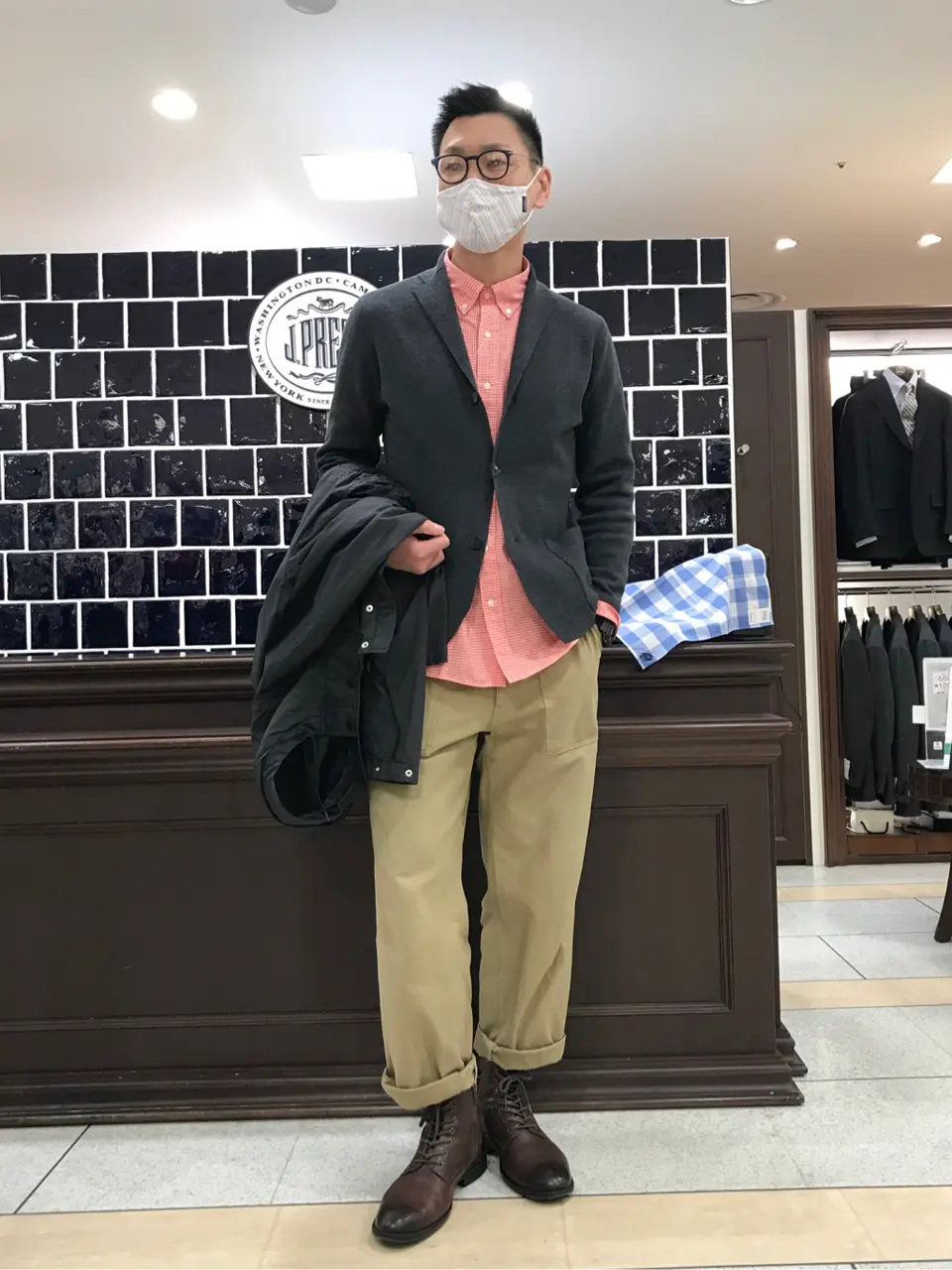  赤石 コーディネート画像