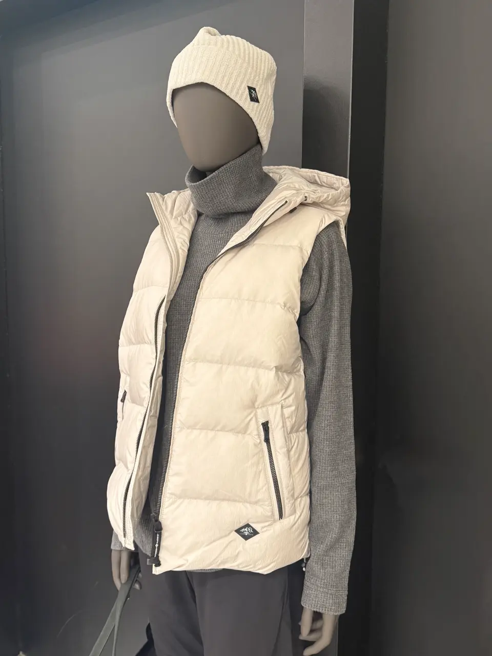 JOSEPH ABBOUD 髙橋 コーディネート画像