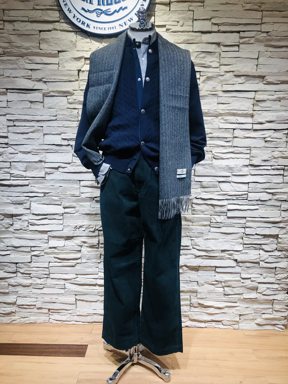  スタッフ コーディネート画像