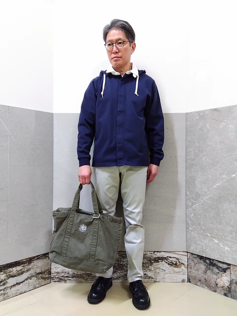  金子 コーディネート画像