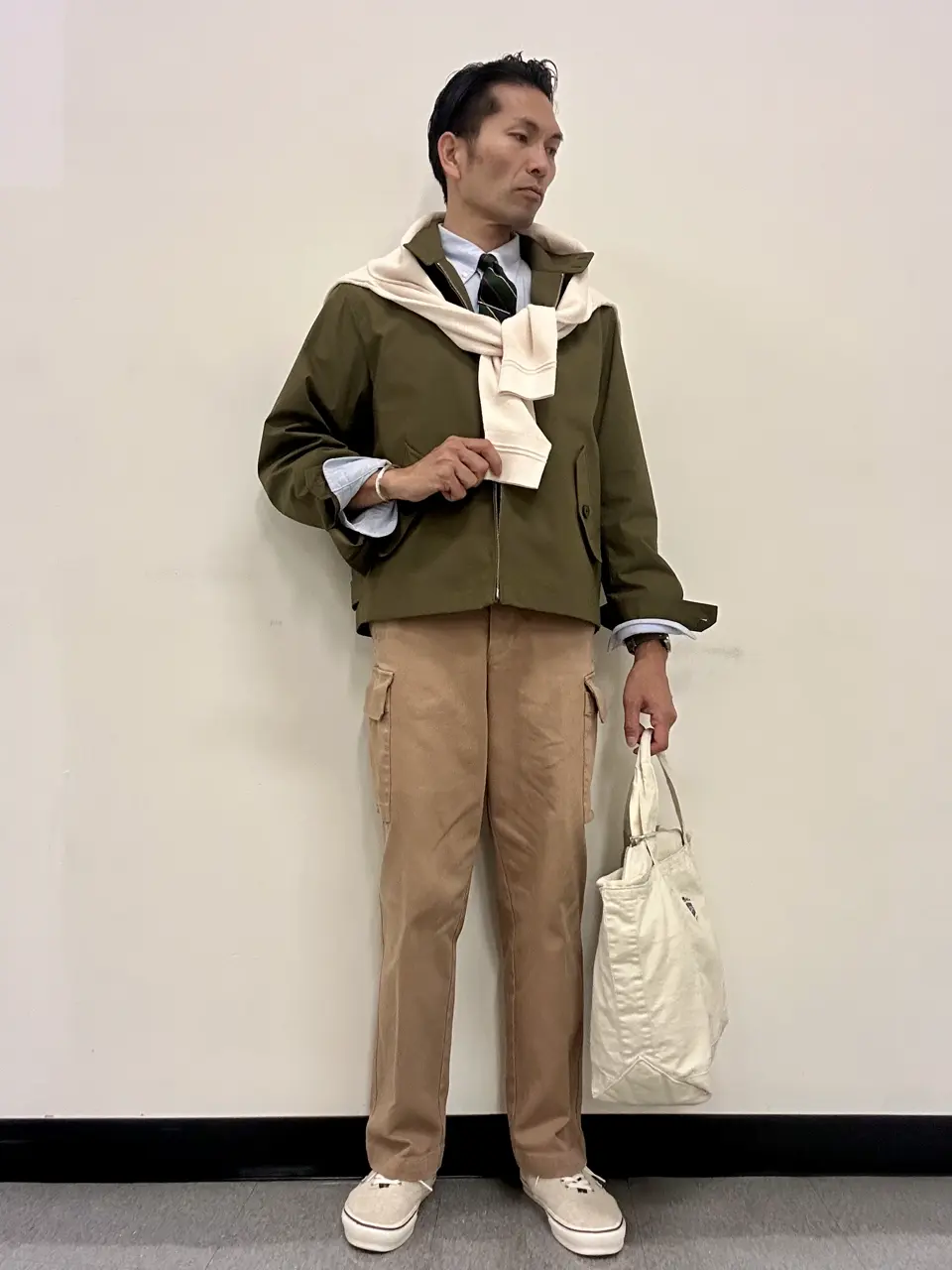  八巻 コーディネート画像