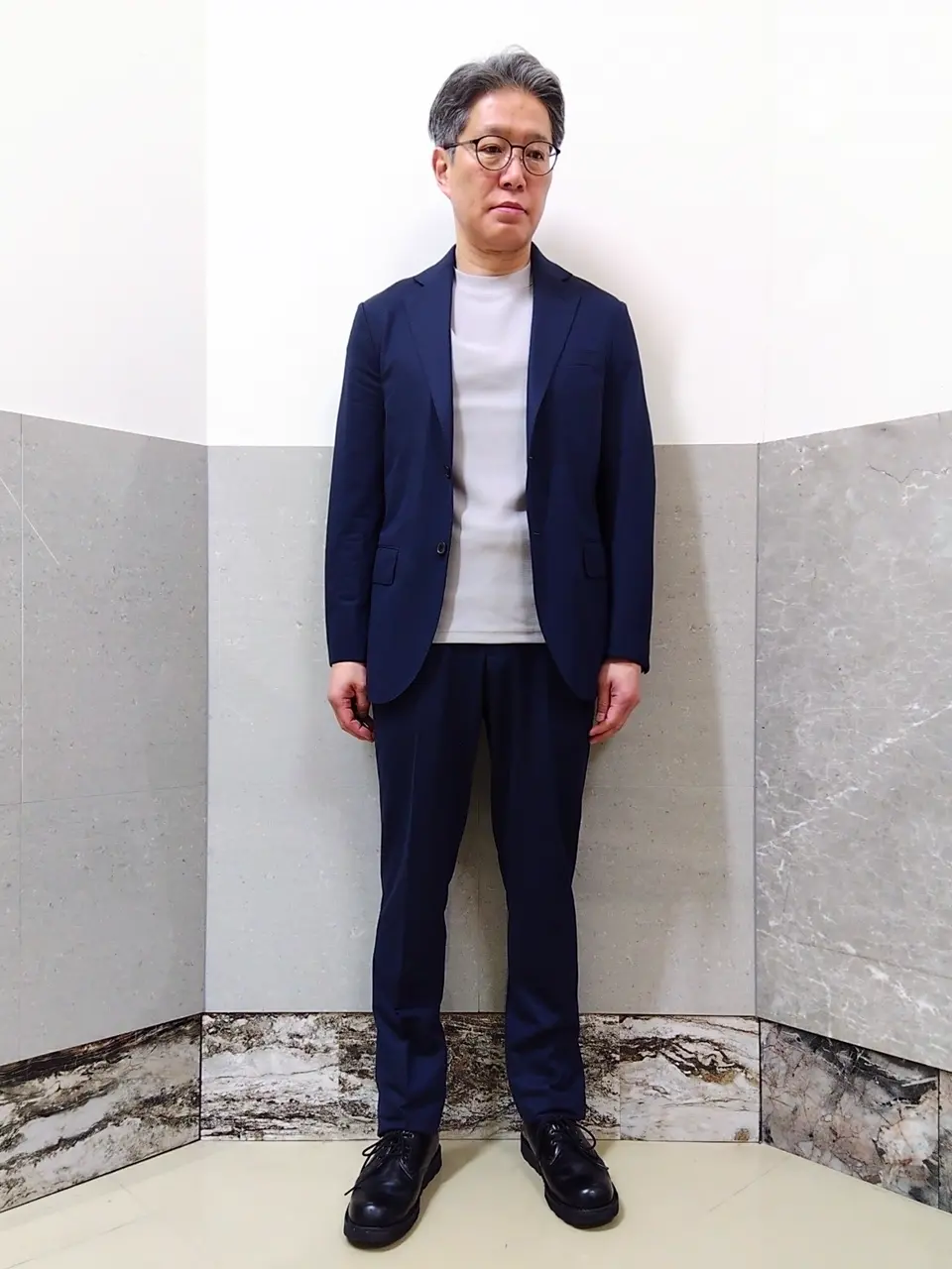  金子 コーディネート画像