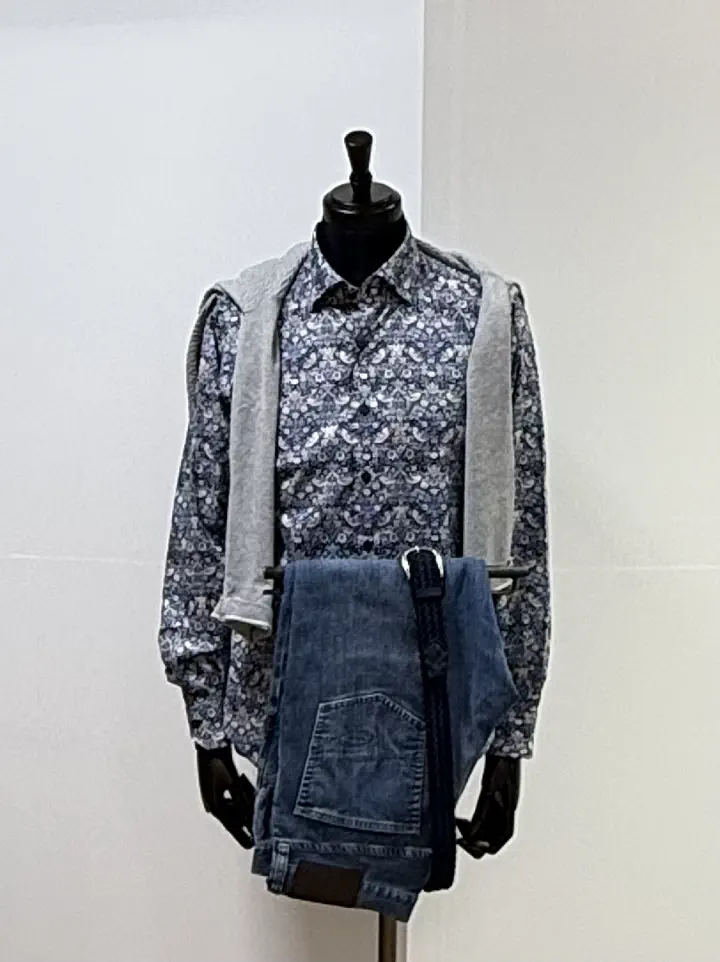 JOSEPH ABBOUD 吉村 コーディネート画像