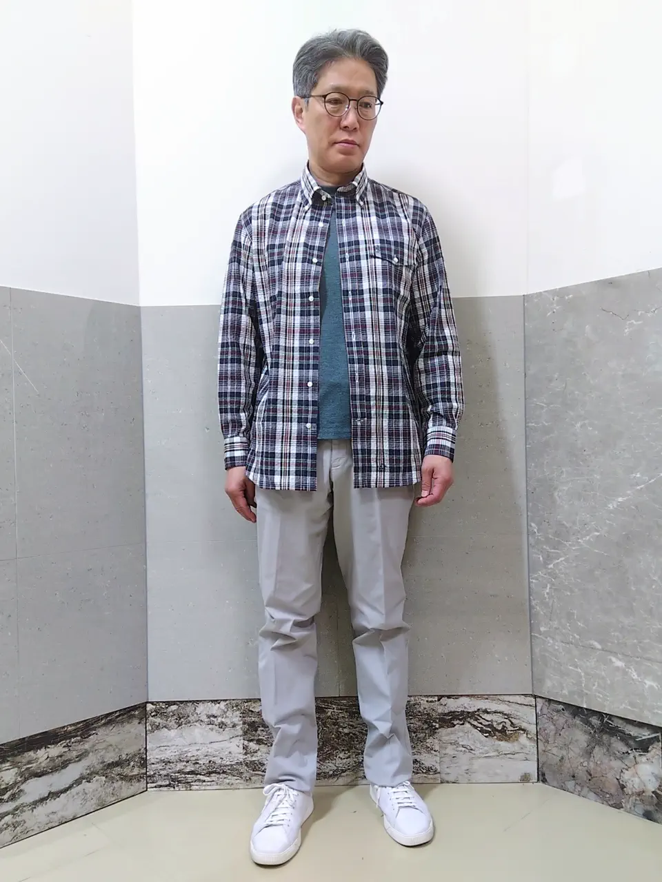  金子 コーディネート画像