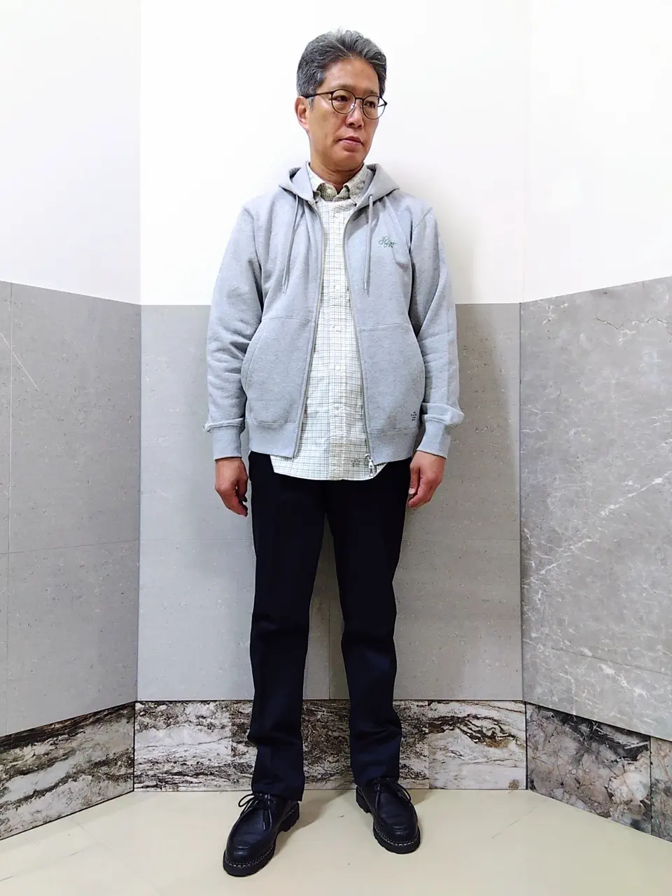  金子 コーディネート画像