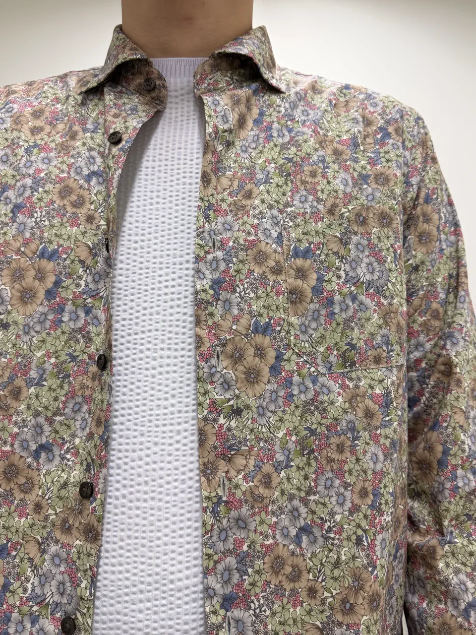 JOSEPH ABBOUD 板屋 コーディネート画像