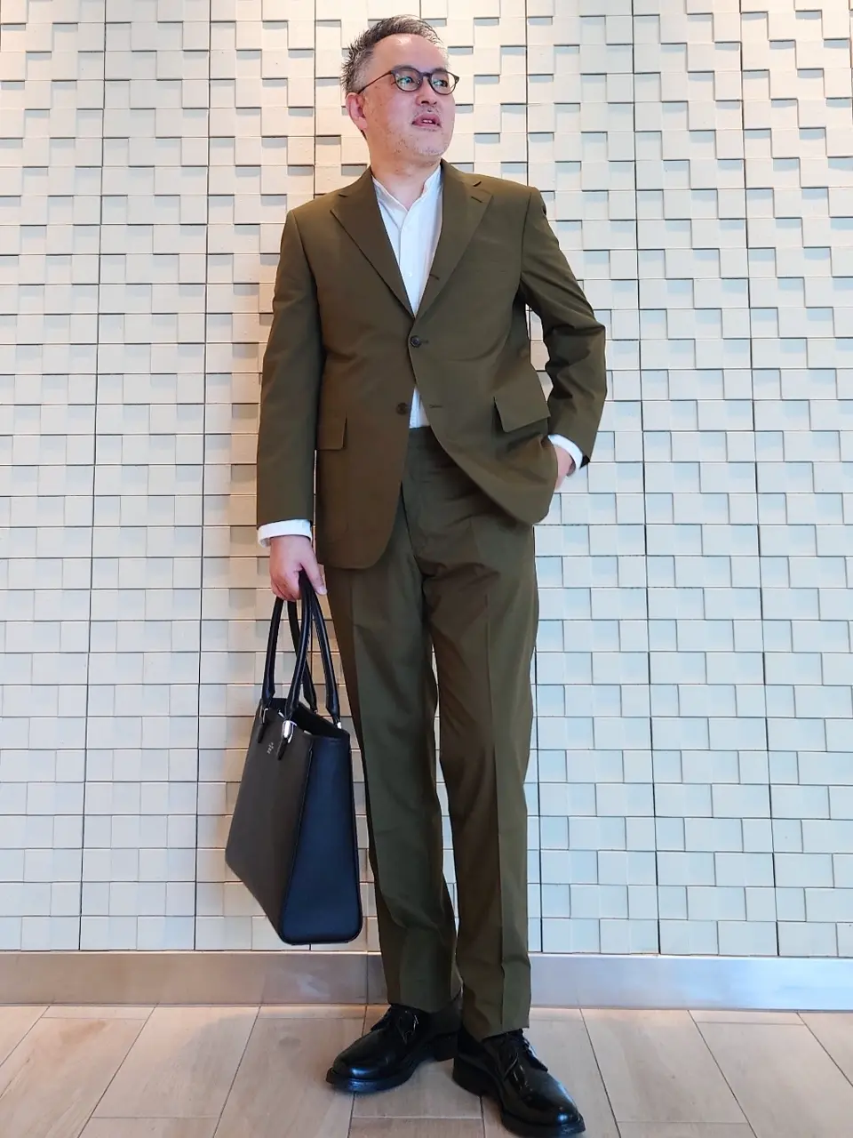  堤 コーディネート画像