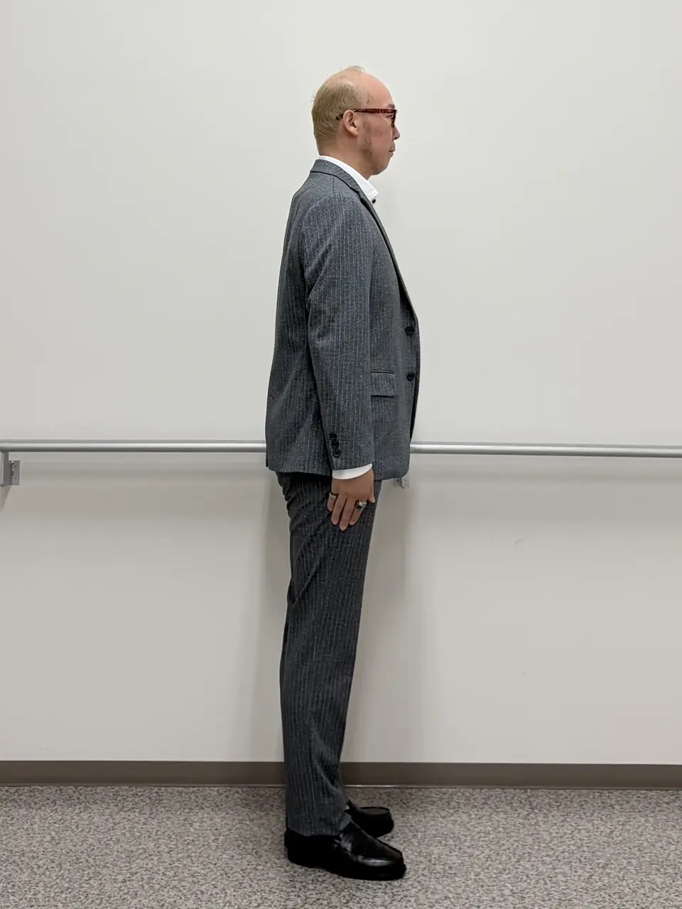 JOSEPH ABBOUD 若山 コーディネート画像