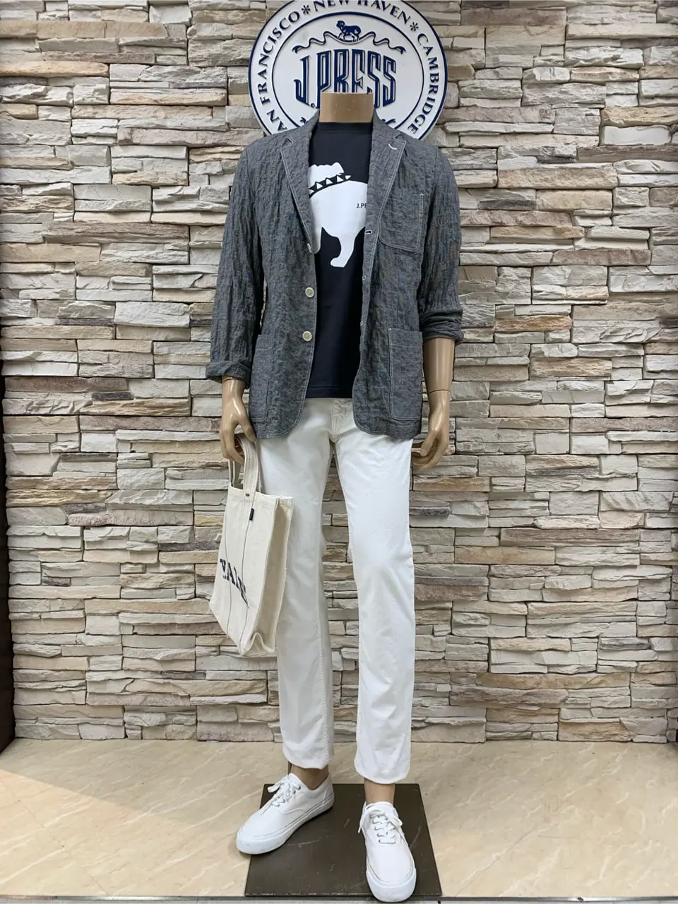  及川 コーディネート画像