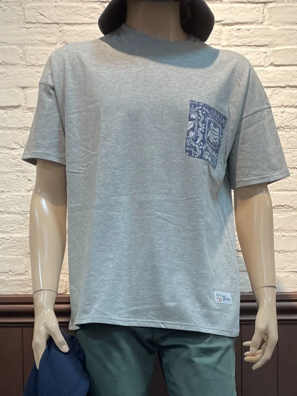  荒谷 コーディネート画像