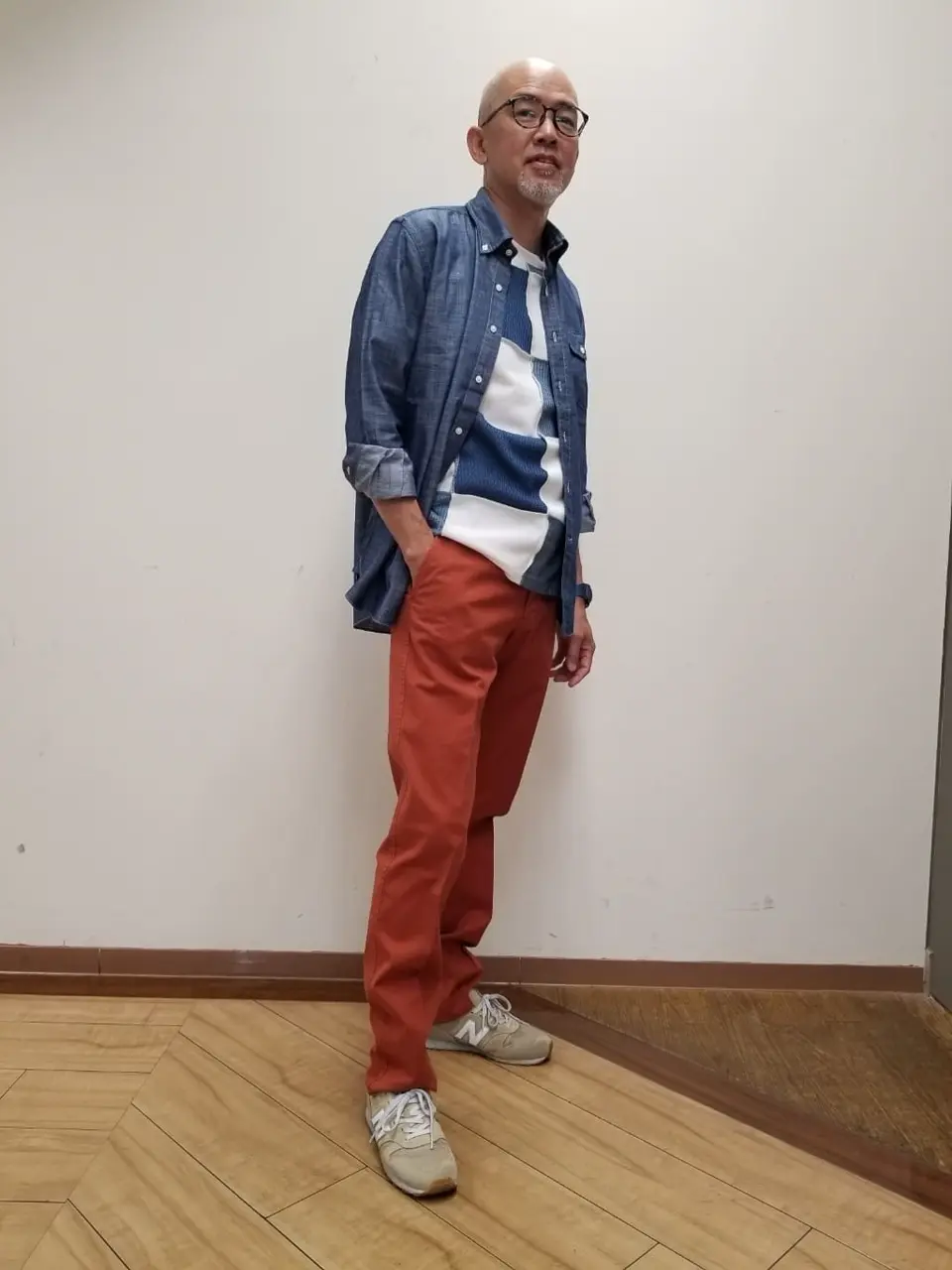  加賀谷 コーディネート画像