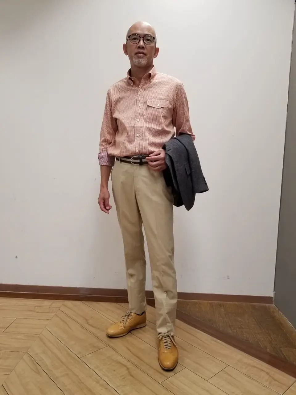  加賀谷 コーディネート画像