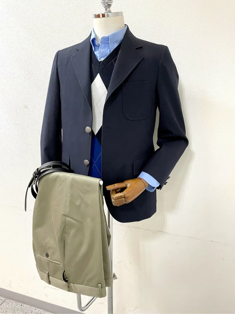  西室 コーディネート画像