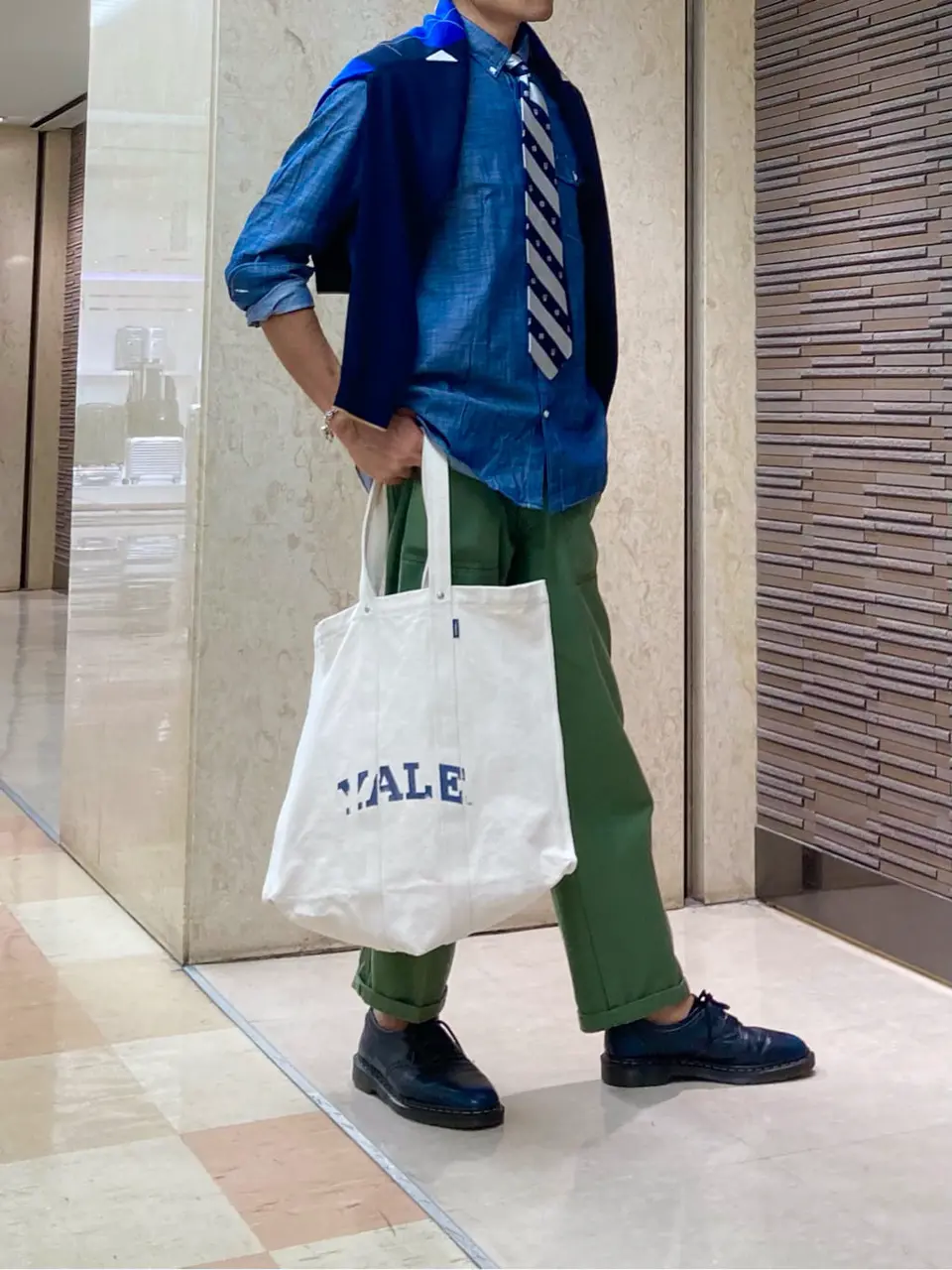 J.PRESS MEN 八巻 コーディネート画像