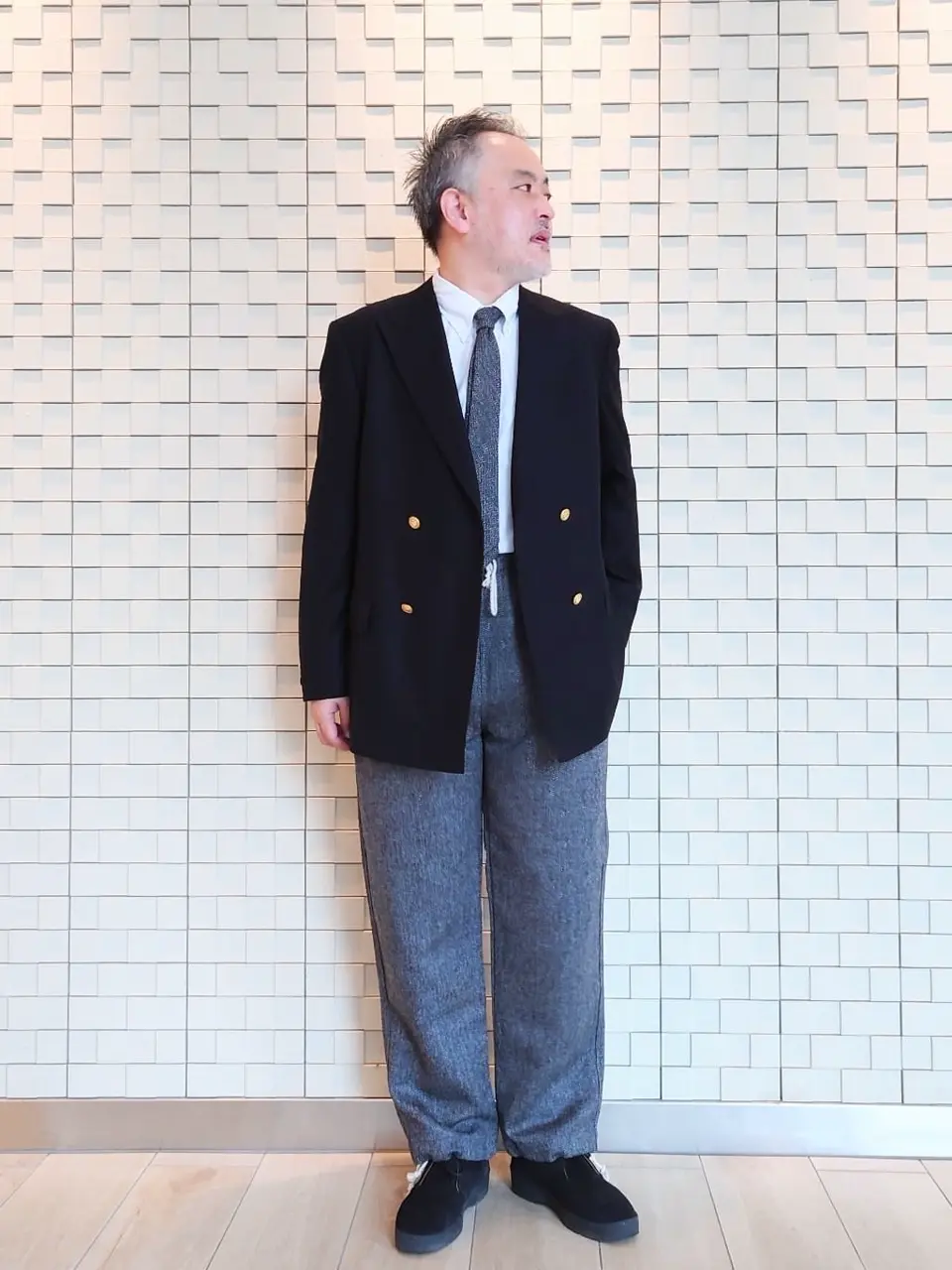  堤 コーディネート画像