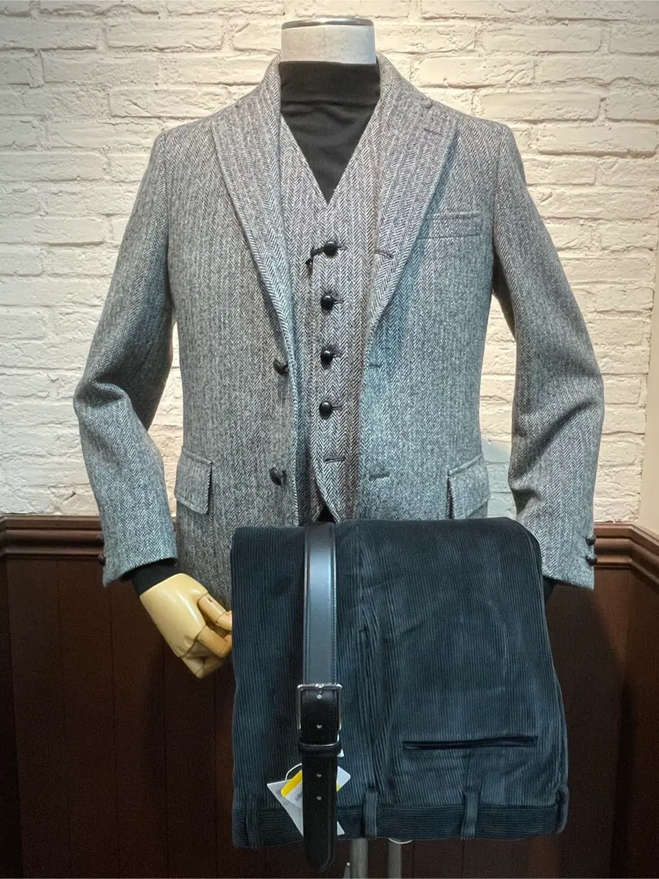  荒谷 コーディネート画像