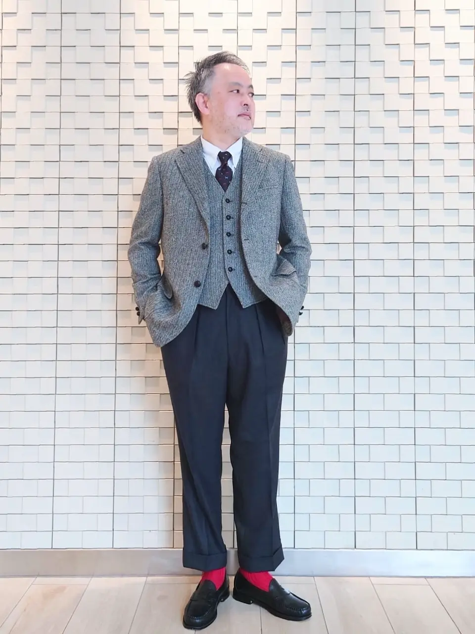  堤 コーディネート画像