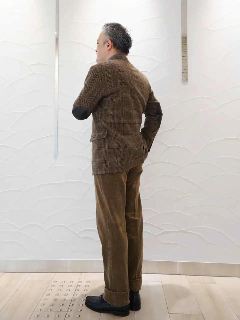 J.PRESS MEN 堤 コーディネート画像