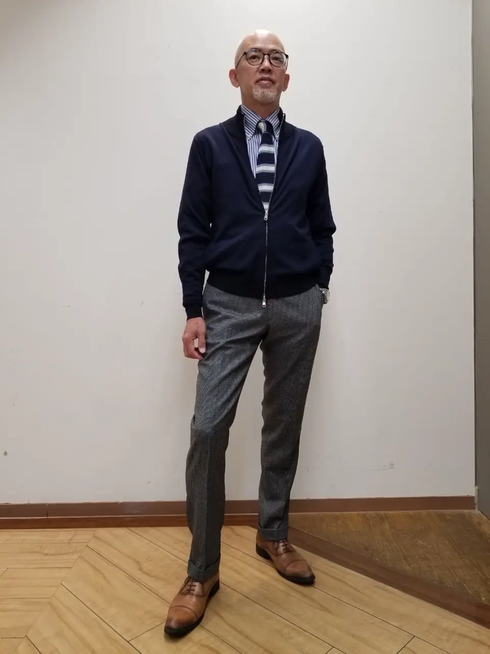  加賀谷 コーディネート画像