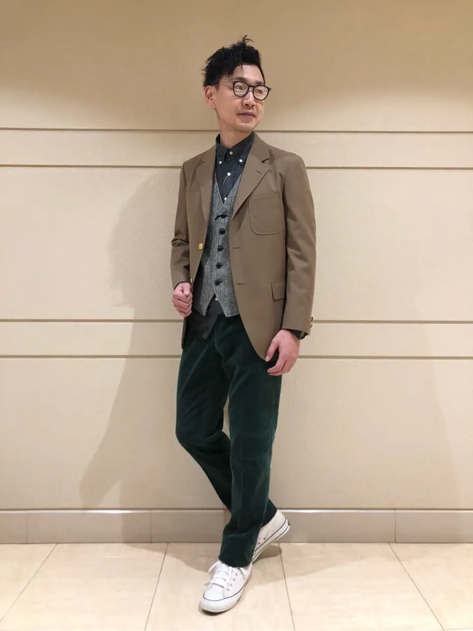  赤石 コーディネート画像