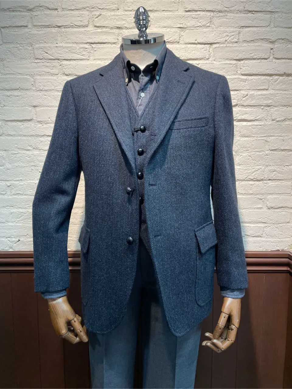  荒谷 コーディネート画像