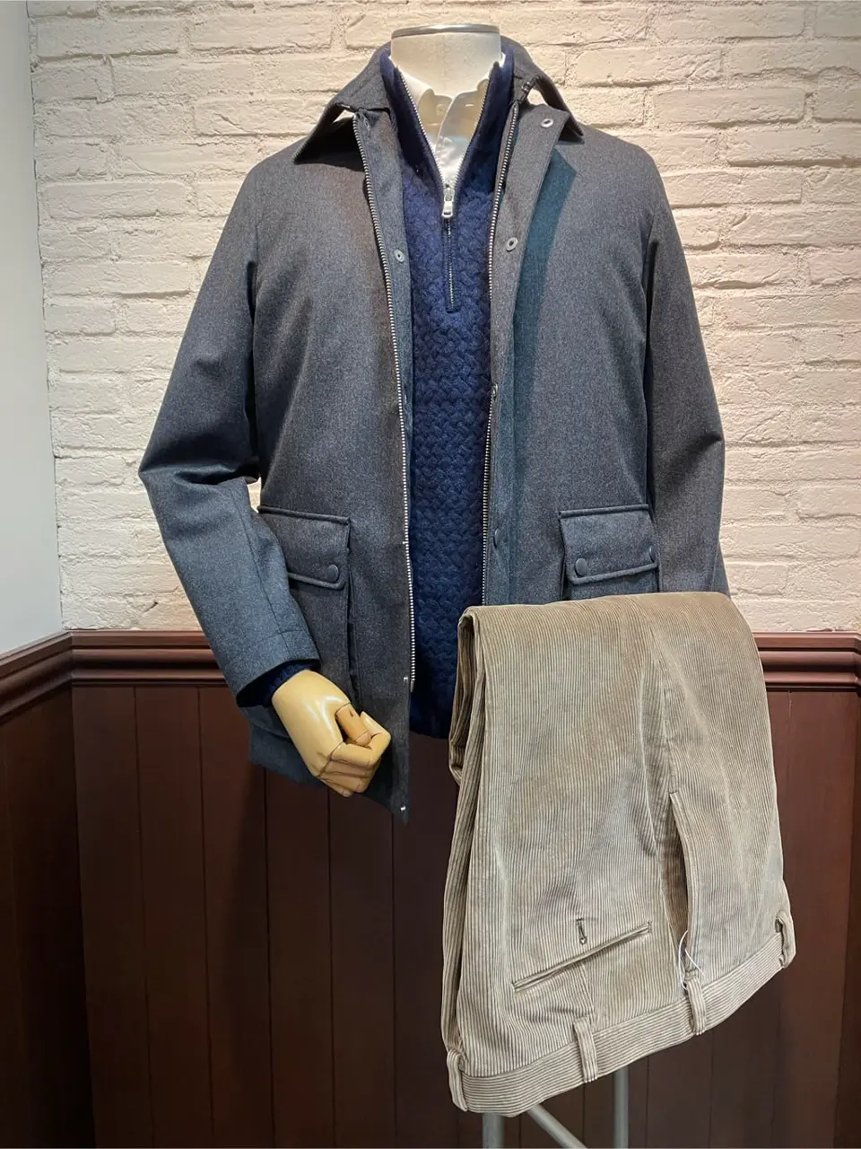  荒谷 コーディネート画像