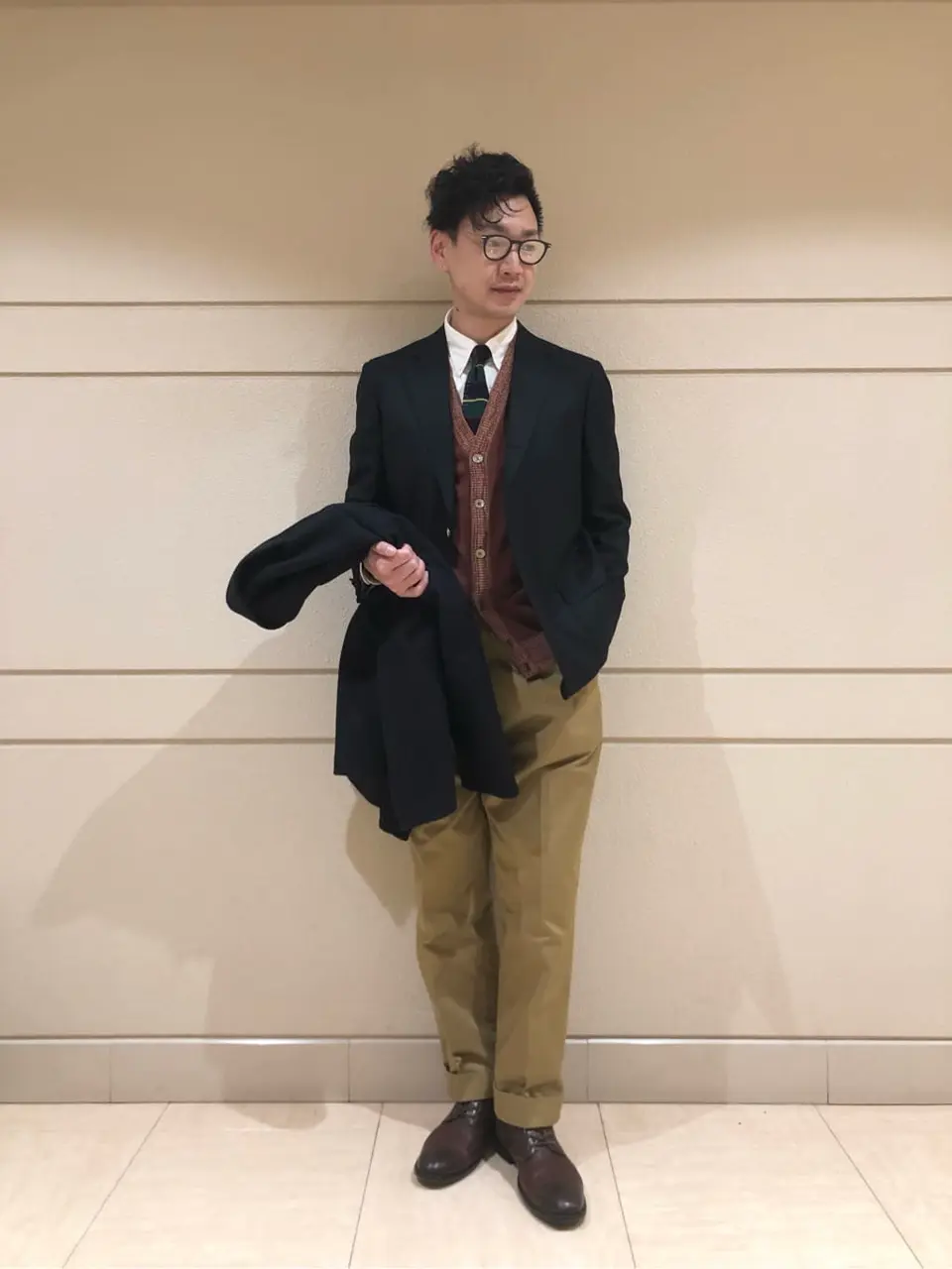  赤石 コーディネート画像