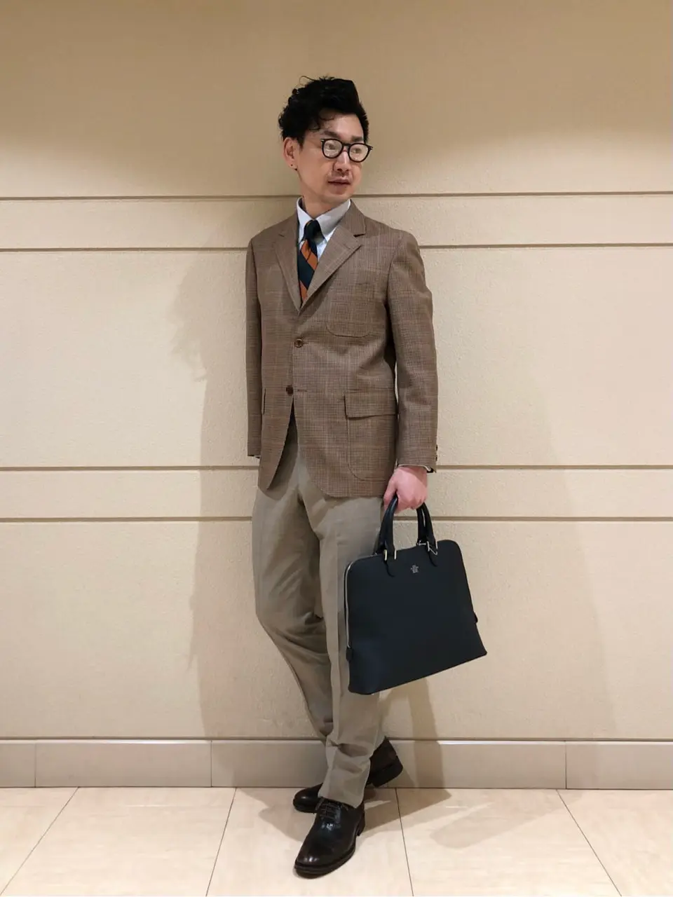  赤石 コーディネート画像