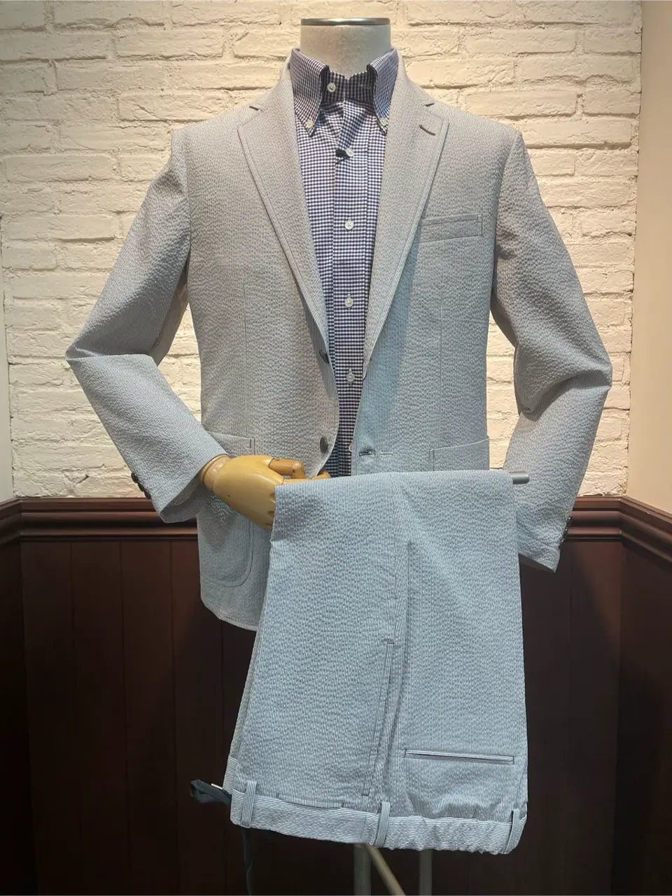  荒谷 コーディネート画像