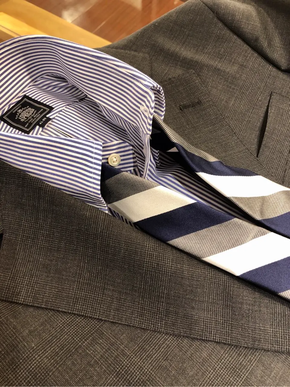 J.PRESS MEN 赤石 コーディネート画像