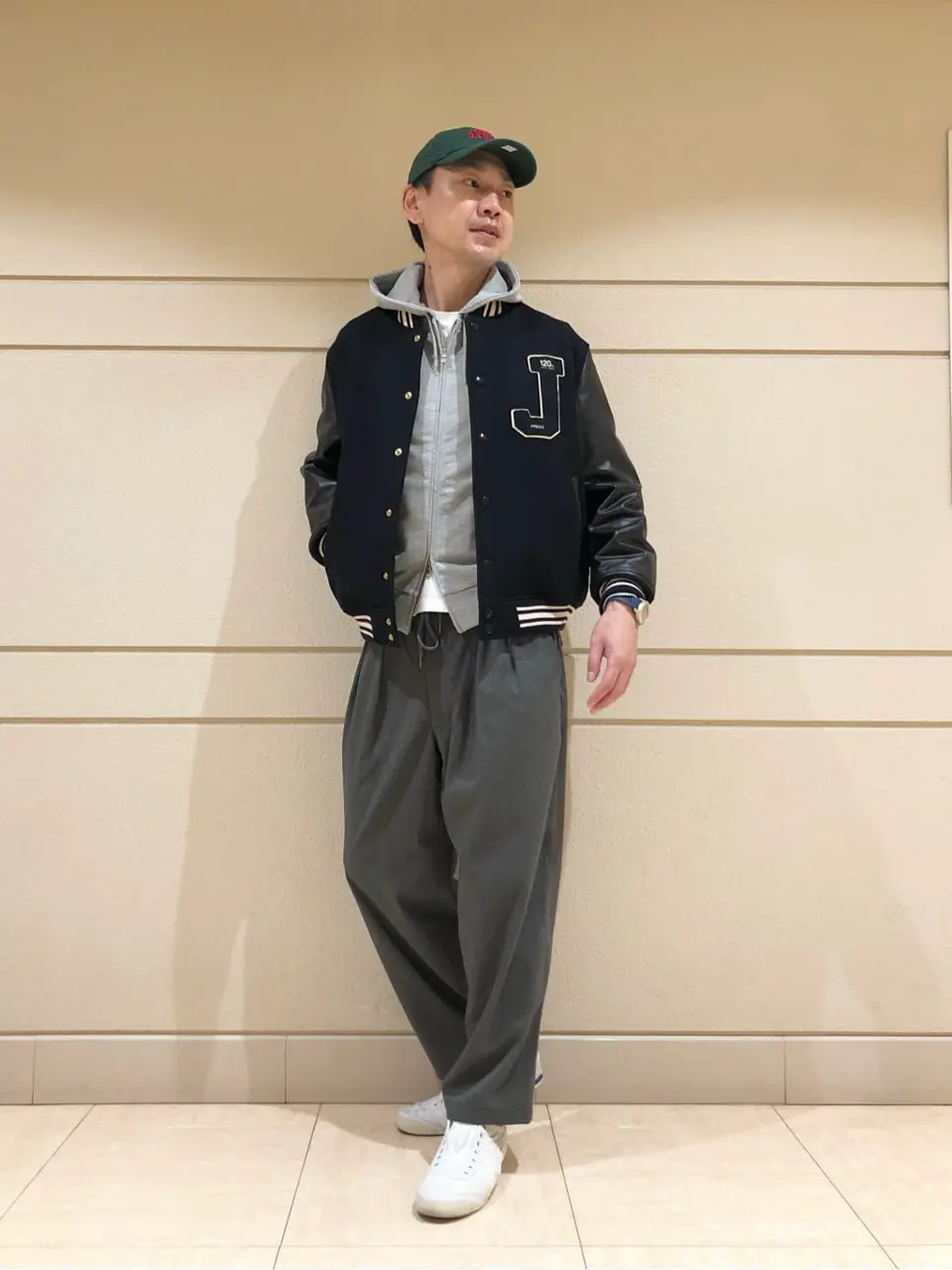  赤石 コーディネート画像