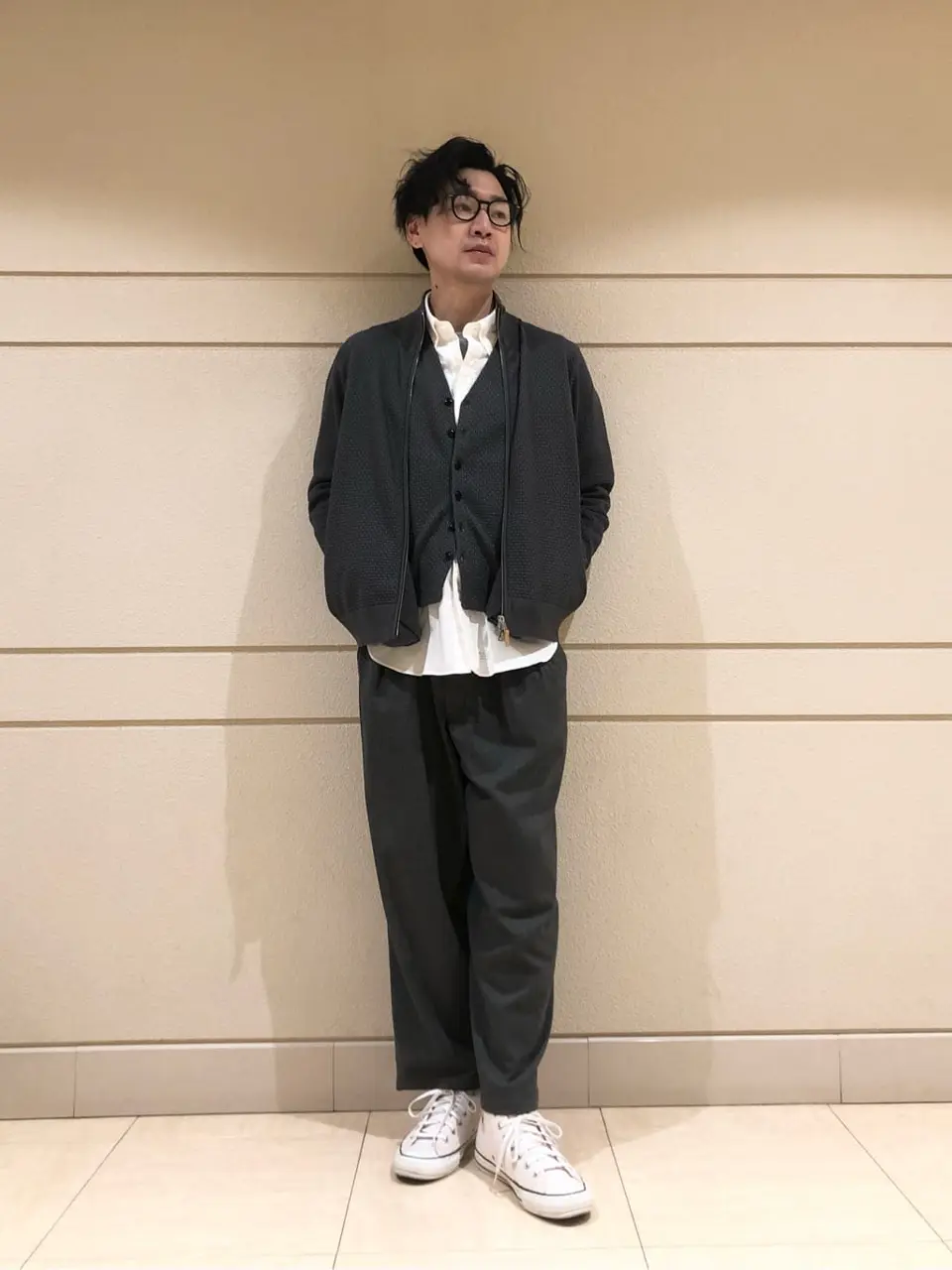  赤石 コーディネート画像