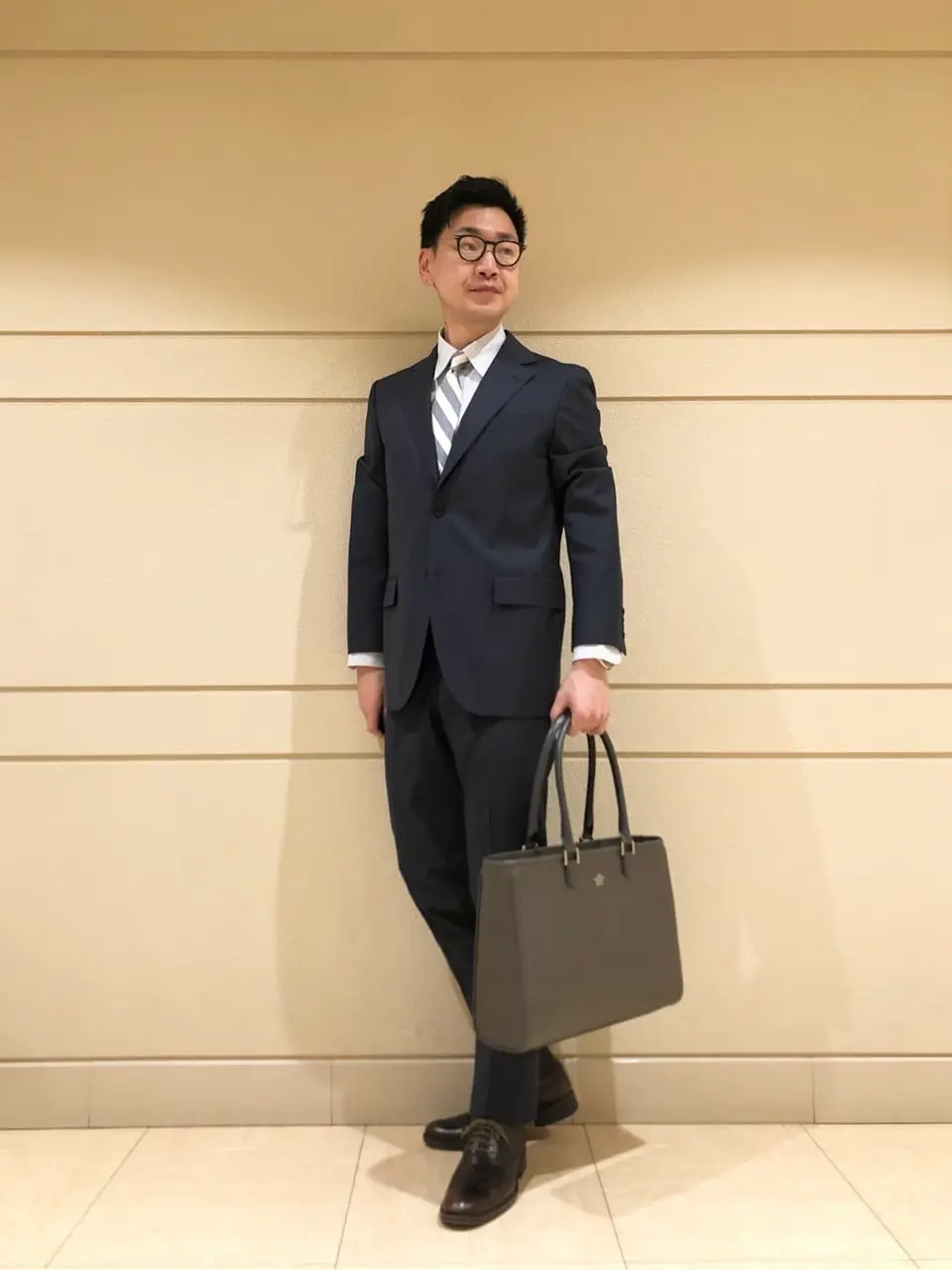  赤石 コーディネート画像