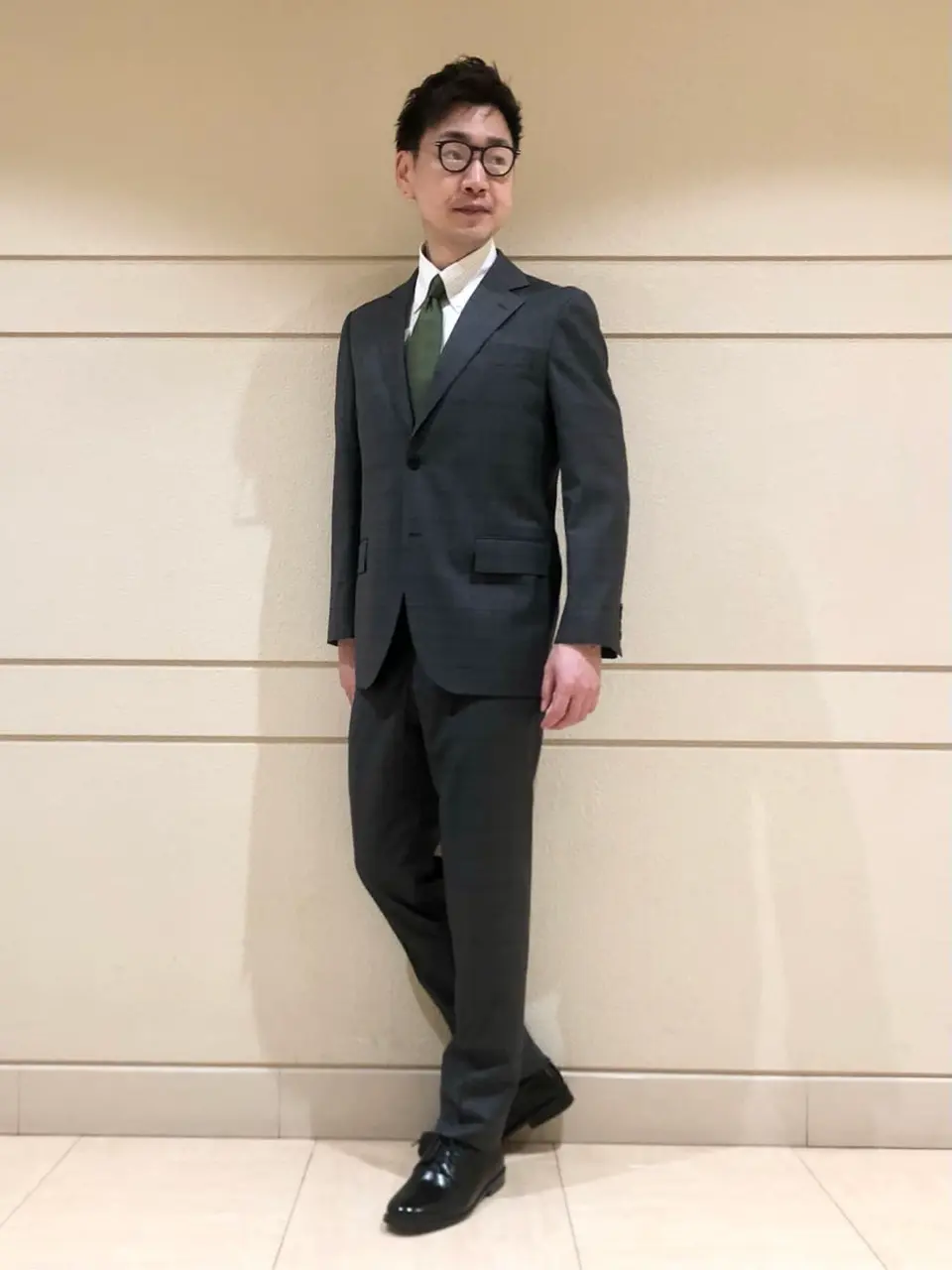  赤石 コーディネート画像