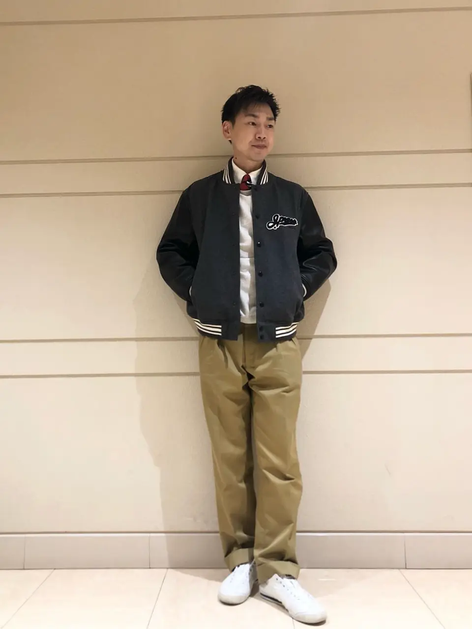  赤石 コーディネート画像