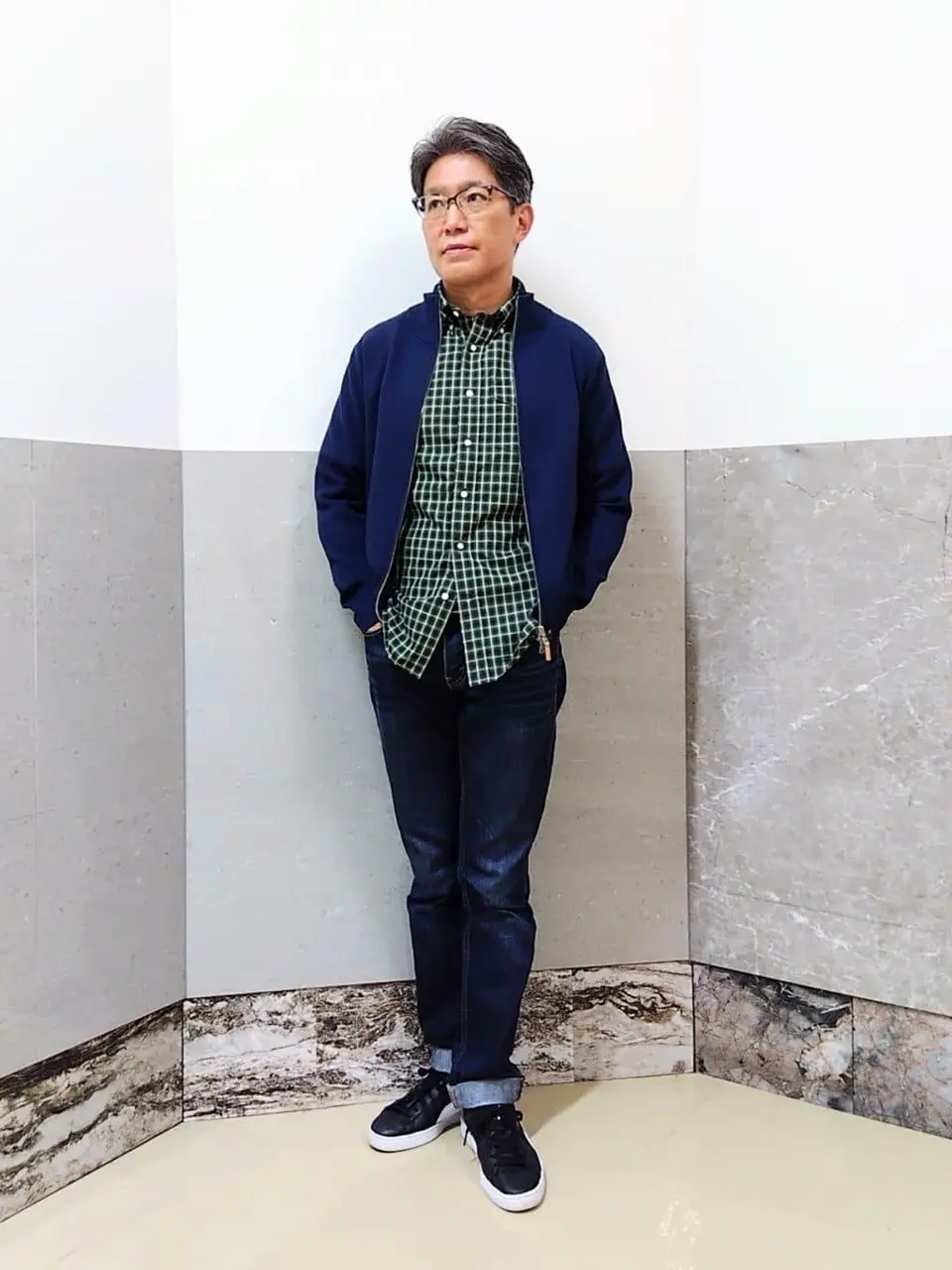  金子 コーディネート画像