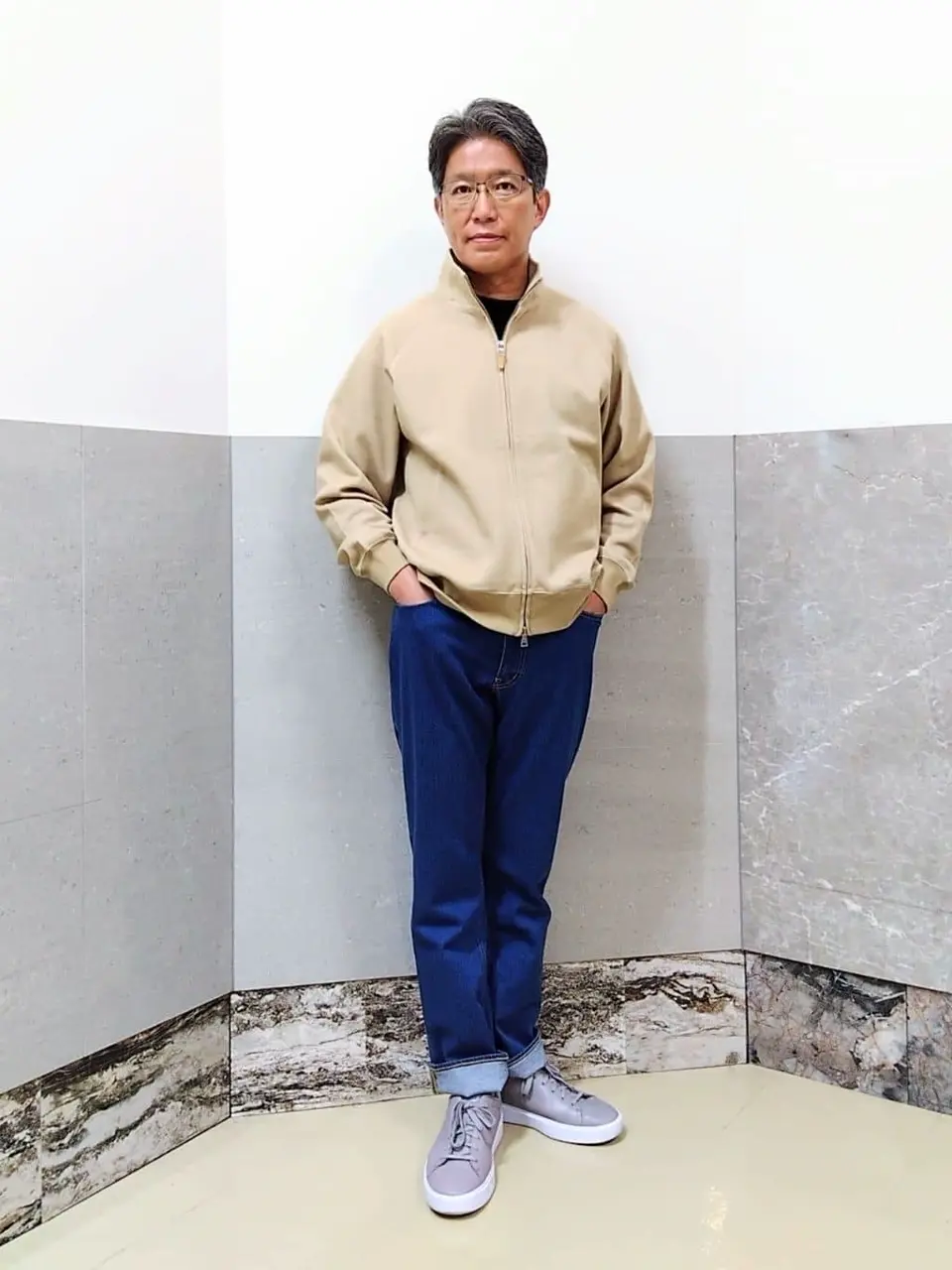  金子 コーディネート画像